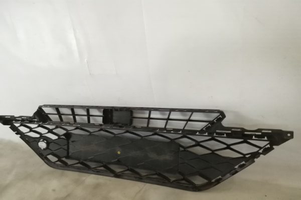 Grila Centrala Originala In Stare Buna Seat  Ateca  1 [2016 - 2020] - imagine 6