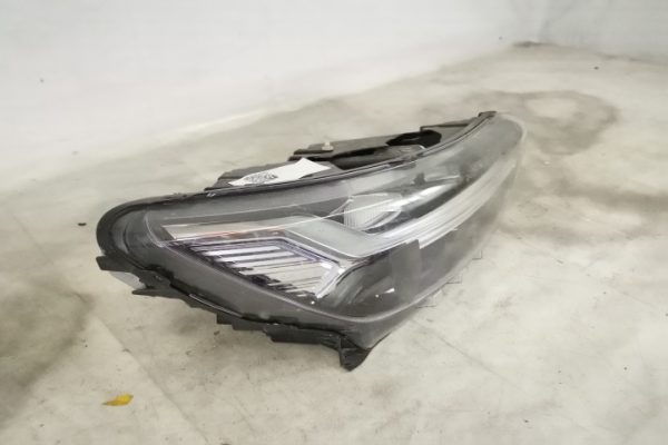 FAR DREAPTA LED ORIGINAL AVARIAT Volvo  XC40  1 [2017 - 2020] - imagine 2