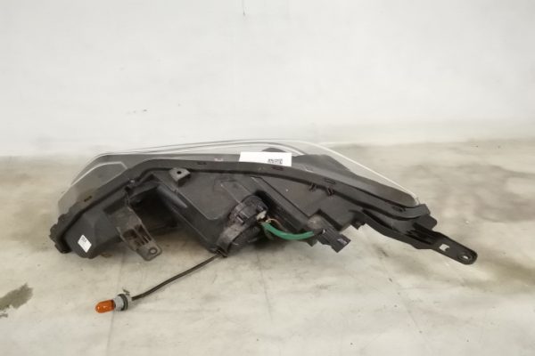 Far Dreapta Halogen NU FUNCTIONEAZA DAYLIGHT-UL Original in stare buna 2021 2022 2023 Nissan Leaf Nissan  Leaf - imagine 4