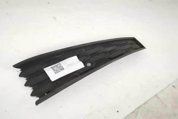Grila Proiector Laterala Dreapta Originala In Stare Buna 2021 2022 2023 2024 Skoda  Scala  1 [2019 - 2019] - imagine 2