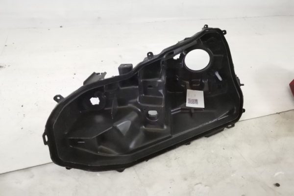 Carcasa Far Stanga Originala In Stare Buna ASIGURAM MONTAJ CROSS Toyota  Yaris  XP210 [2020 - 2023] - imagine 2
