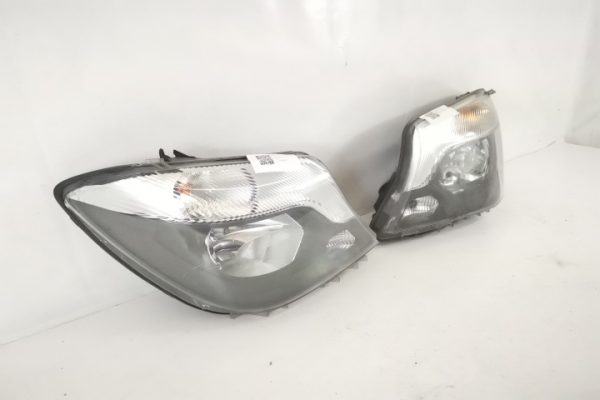 Far Dreapta Original Halogen Avariat Mercedes-Benz  Sprinter  2 906 [facelift] [2014 - 2019] - imagine 2