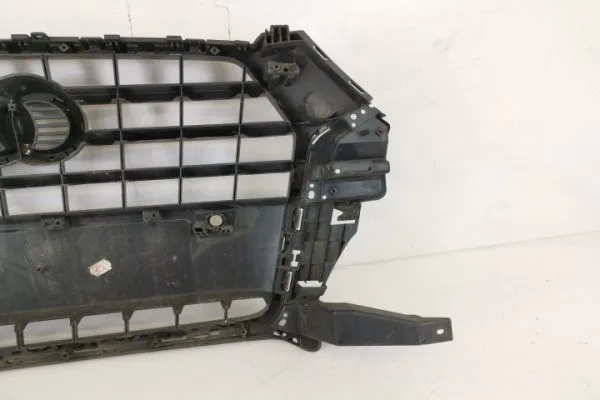 Grila Centrala Originala In Stare Buna Audi  Q3  8U [facelift] [2014 - 2020] - imagine 6