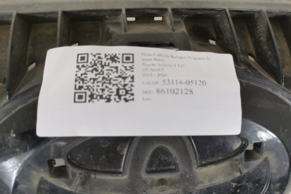 Grila Centrala Radiator Originala In Stare Buna  Toyota  Avensis  3 T27 [2th facelift] [2015 - 2020] - imagine 4