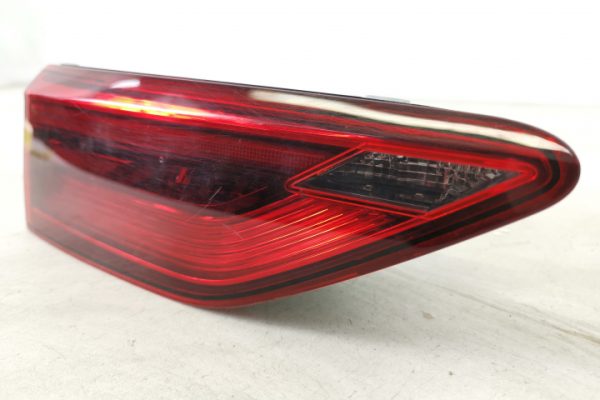 Stop Haion Stanga Original Led In Stare Buna Combi/Break Volkswagen VW  Golf  8 [2020 - 2024] - imagine 2