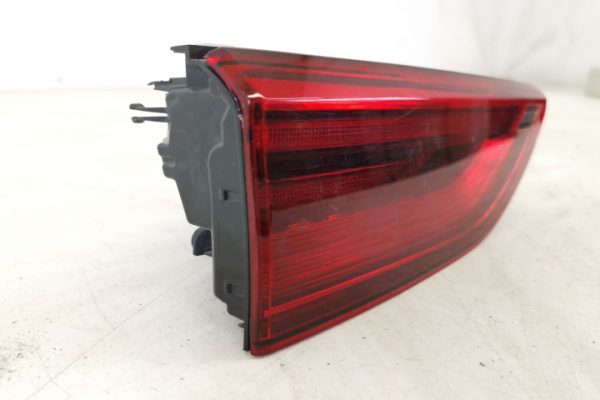 Stop Haion Stanga Original Led In Stare Buna Combi/Break Volkswagen VW  Golf  8 [2020 - 2024] - imagine 3