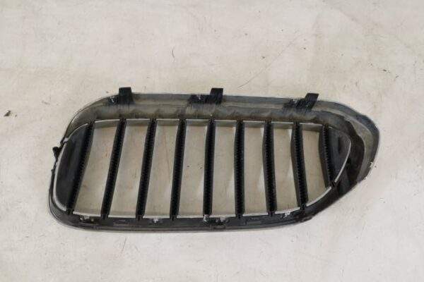 Grila Centrala Radiator Nara Dreapta Originala In Stare Buna 2021 2022 2023 BMW  X1  F48 [facelift] [2019 - 2020] - imagine 4