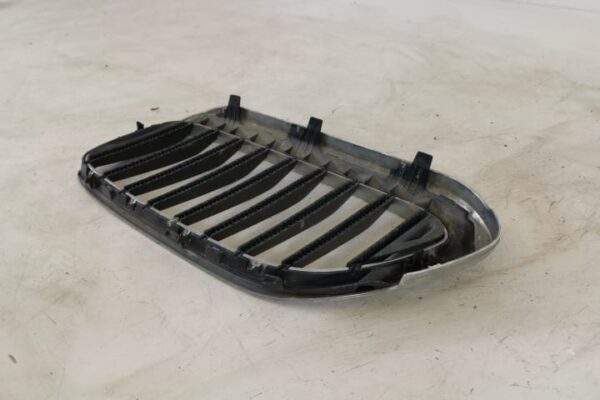 Grila Centrala Radiator Nara Dreapta Originala In Stare Buna 2021 2022 2023 BMW  X1  F48 [facelift] [2019 - 2020] - imagine 6