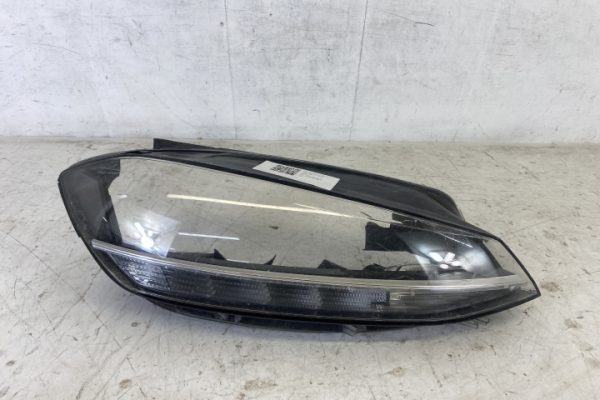 Sticla Far Dreapta Originala In Stare Buna Asiguram Montaj Volkswagen VW  Golf  6 [2008 - 2015]