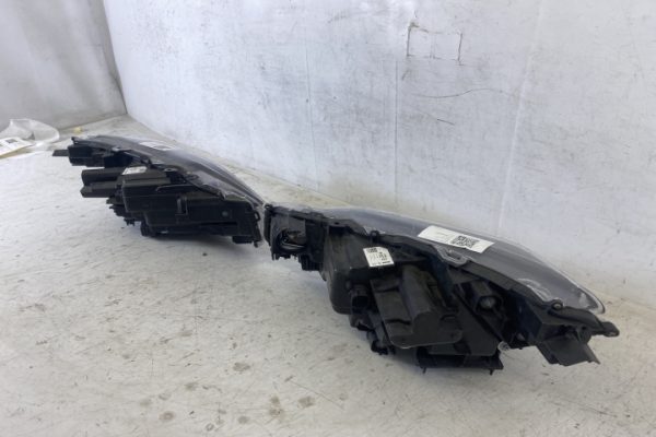 Far Dreapta Original Led In Stare Buna Toyota  Yaris  XP210 [2020 - 2023] - imagine 6