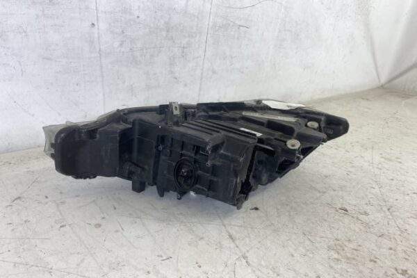 Far Dreapta Original Xenon Avariat BMW  Seria 3  F30 [2011 - 2016] - imagine 5