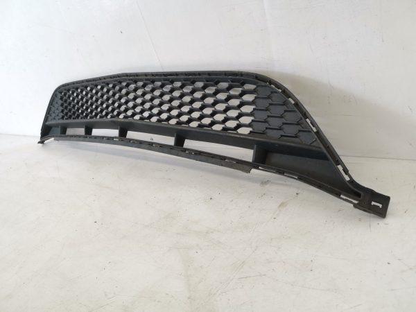 Grila Inferioara Bara Fata Mercedes-Benz  A-Class W168 [1997 - 2001] Originala In Stare Buna - imagine 3