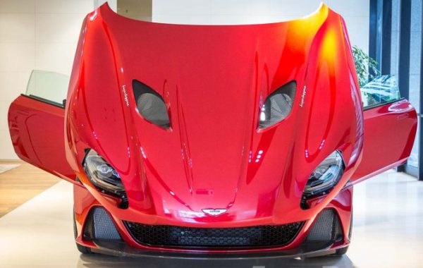 Capota Motor Originala SE ADUCE LA COMANDA 2021 2022 2023 Aston Martin DBS 3 2018 2019 2020