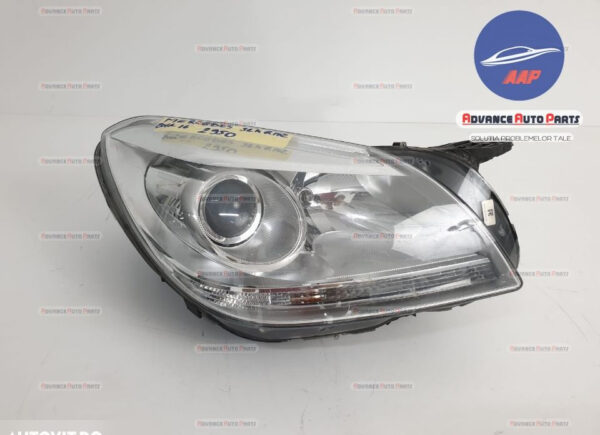 Far dreapta cu halogen, original, in stare buna Mercedes-Benz SLK-Class R172 2011 2012 2013 2014 2015 2016 2017 2018 2019 2020 oem