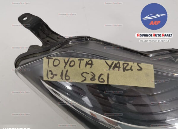 Far dreapta Toyota Yaris an 2013-2016 cu halogen original Toyota Yaris 3 (facelift) 2014 2015 2016 2017 OEM - imagine 10