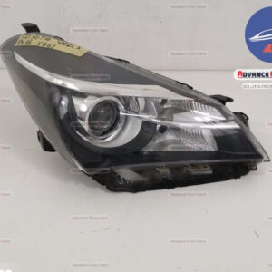 Far dreapta Toyota Yaris an 2013-2016 cu halogen original Toyota Yaris 3 (facelift) 2014 2015 2016 2017 OEM