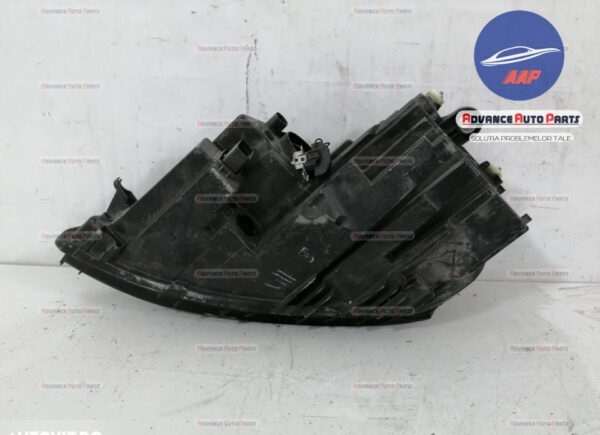 Far Dreapta original cu halogen Volkswagen Jetta SportWagen 2010 2011 2012 2013 2014 2015 OEM - imagine 6
