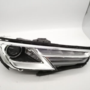 Far Dreapta Original Xenon Avariat Audi A4 B9 2015 2016 2017 2018 2019 2020