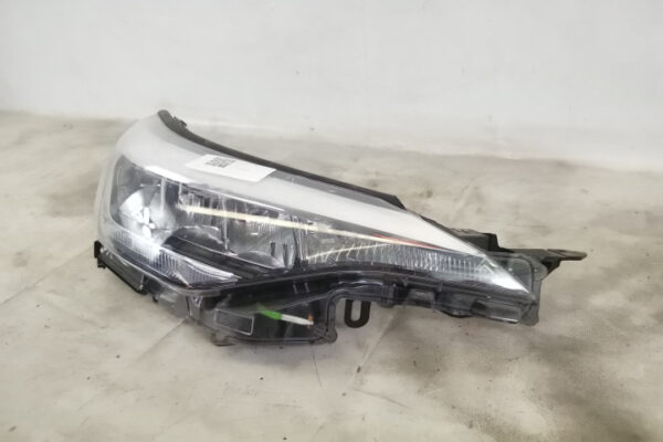 Far Dreapta Original Led In Stare Buna 2020 2021 2022 2023 Toyota C-HR 1 (facelift) 2019 - imagine 3