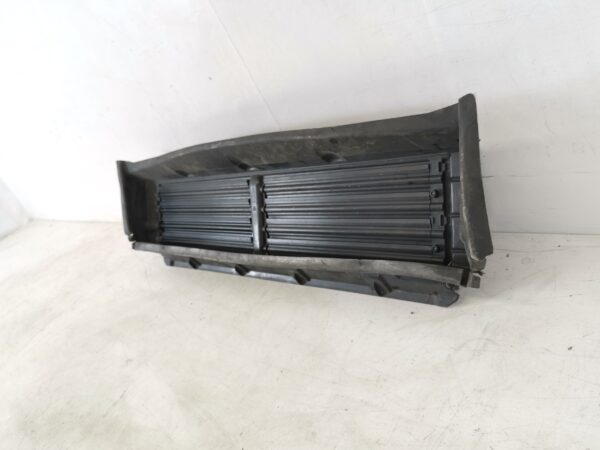 Hota Electrica Deflector Aer Volvo  XC60 2 [2017 - 2020] Originala In Stare Buna - imagine 3