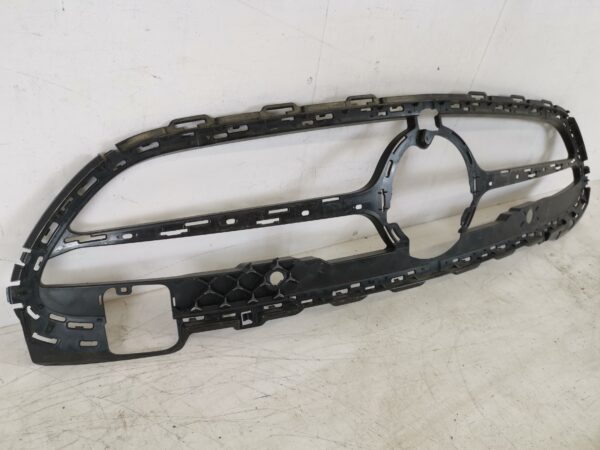 Grila Centrala Mercedes-Benz  C-Classe AMG W206 [2021 - 2022] Original In Stare Buna - imagine 4