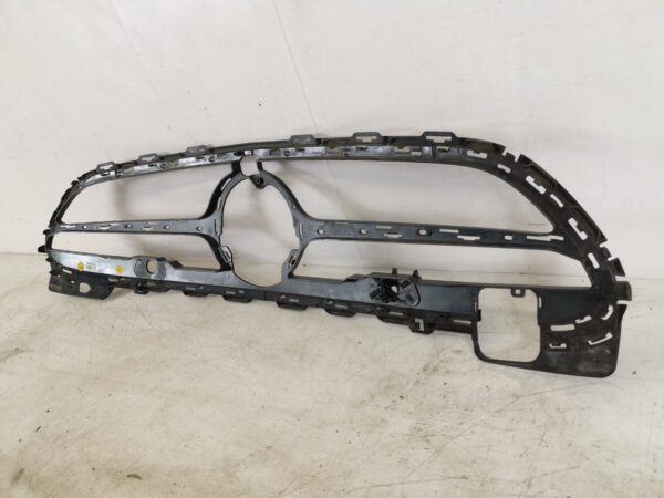 Grila Centrala Mercedes-Benz  C-Classe AMG W206 [2021 - 2022] Original In Stare Buna - imagine 6