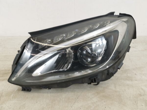 Far Stanga Led High Performance Mercedes-Benz  C-Class W205/S205/C205 [2014 - 2018] Original In Stare Buna