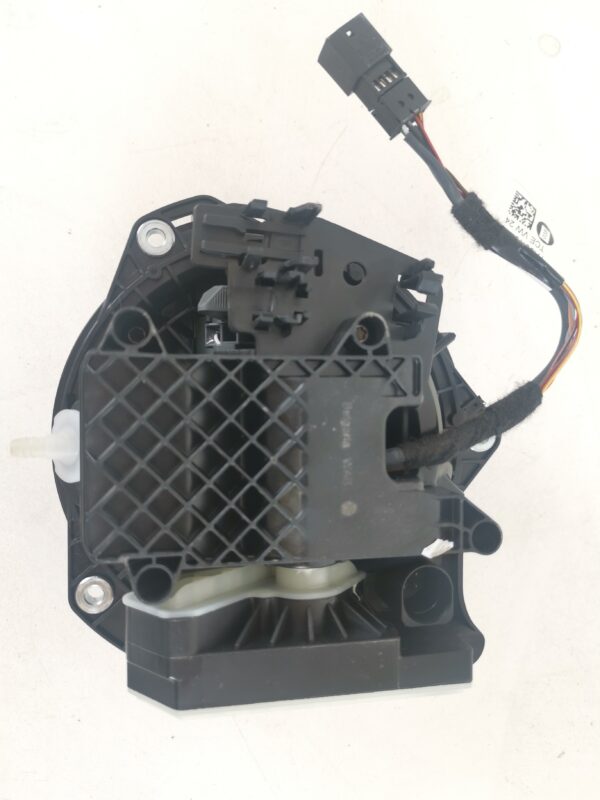 Maner haion cu Camera Marsarier Volkswagen VW  Golf 8 [2020 - 2024] Originala In Stare Buna - imagine 5