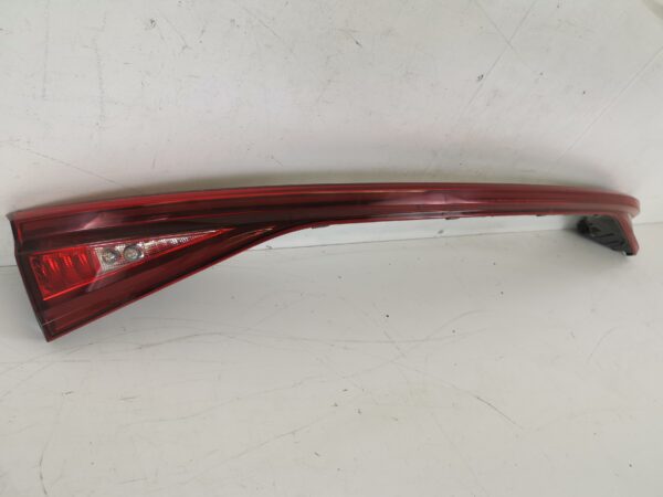 Lampa Centrala 2021 2022 Seat  LEON MK4 KL1/KL8 [2020 - Original In Stare Buna - imagine 4
