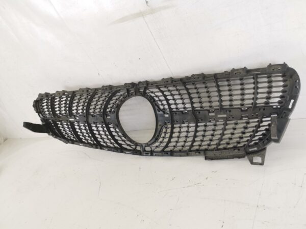 Grila Centrala Mercedes-Benz  A-Class W176 [facelift] [2015 - 2018] Original In Stare Buna - imagine 6