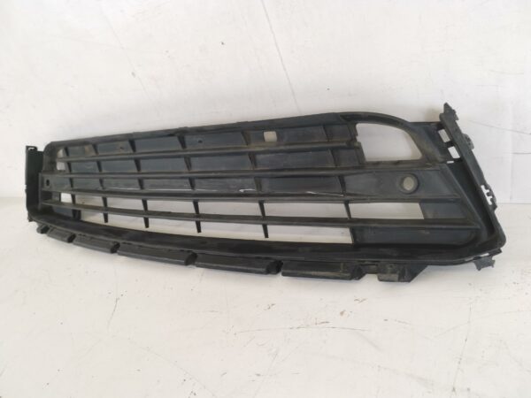 Grila Inferioara Bara Fata Lexus  RX 4 [2015 - 2020] Original In Stare Buna - imagine 3