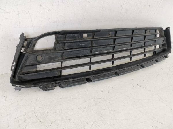 Grila Inferioara Bara Fata Lexus  RX 4 [2015 - 2020] Original In Stare Buna - imagine 4