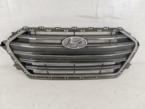 Grila Radiator Hyundai  Elantra AD [2015 - 2020] Originala In Stare Buna