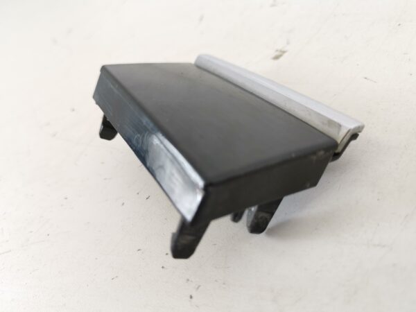 Capac Camera Distronic Grila Centrala Mercedes-Benz  S-Class W222 [2013 - 2017] Original In Stare Buna - imagine 3