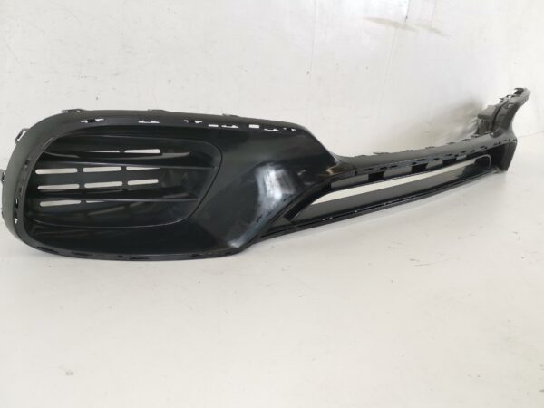 Fusta Bara Fata Grila Centrala Inferioara Mercedes-Benz  S-Class W222/C217/A217 [facelift] [2017 - 2020] Original In Stare Buna - imagine 3