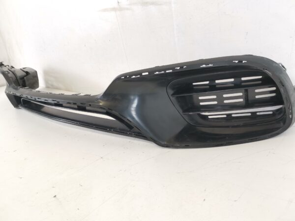 Fusta Bara Fata Grila Centrala Inferioara Mercedes-Benz  S-Class W222/C217/A217 [facelift] [2017 - 2020] Original In Stare Buna - imagine 4