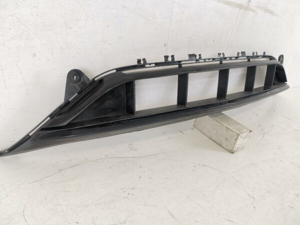 Grila Inferioara Bara Fata Mercedes-Benz  E-Class C238 [2016 - 2020] Originala In Stare Buna - imagine 4