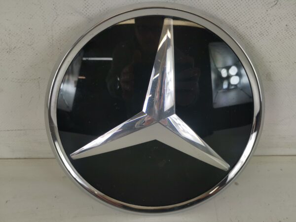 Emblema Grila Centrala Mercedes-Benz  GLC-Class X253/C253 [2015 - 2020] Originala In Stare Buna