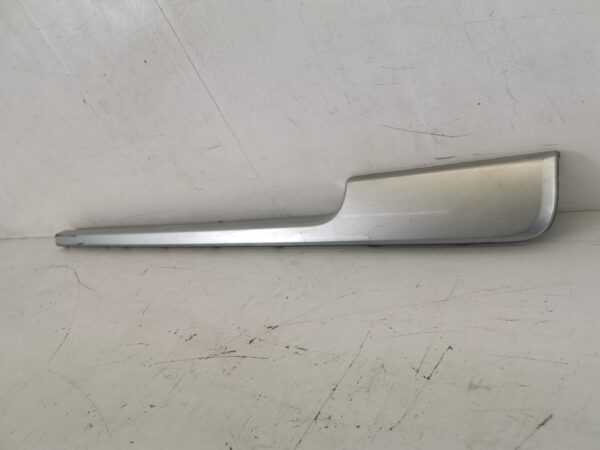 Ornament Bandou Usa Dreapta Fata Land Rover  Range Rover 4 [facelift] [2017 - 2022] Original In Stare Buna - imagine 4