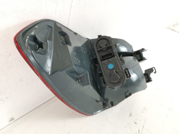 Stop Dreapta Cu Halogen BMW X1 F48 [2015 - 2020] Original In Stare Bunaa - imagine 7
