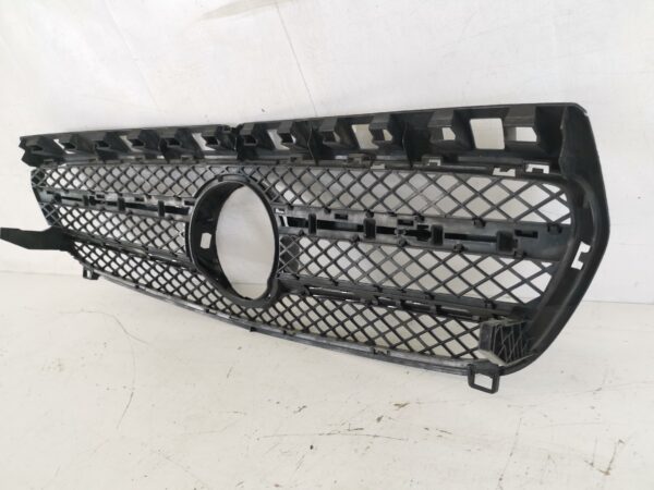 Grila Centrala Radiator Mercedes-Benz  A-Class W176 [2012 - 2015] Originala in stare buna - imagine 6
