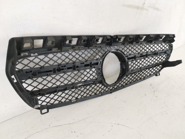 Grila Centrala Radiator Mercedes-Benz  A-Class W176 [2012 - 2015] Originala in stare buna - imagine 7