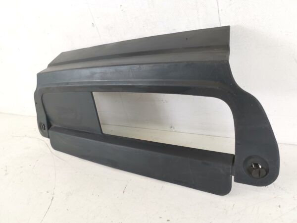 Capac Cui Tractare Fusta Spoiler Bara Spate Land Rover  Range Rover Vogue 4 [2012 - 2017] Original In Stare Buna - imagine 3