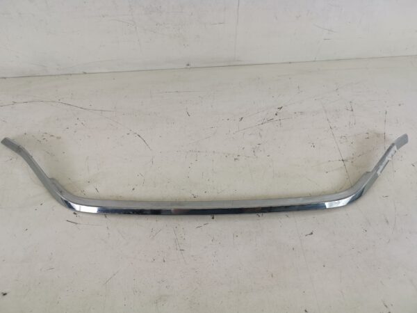 Ornament Grila Centrala Radiator Crom Honda  CR-V 4 [facelift] [2014 - 2019] Originala In Stare Buna