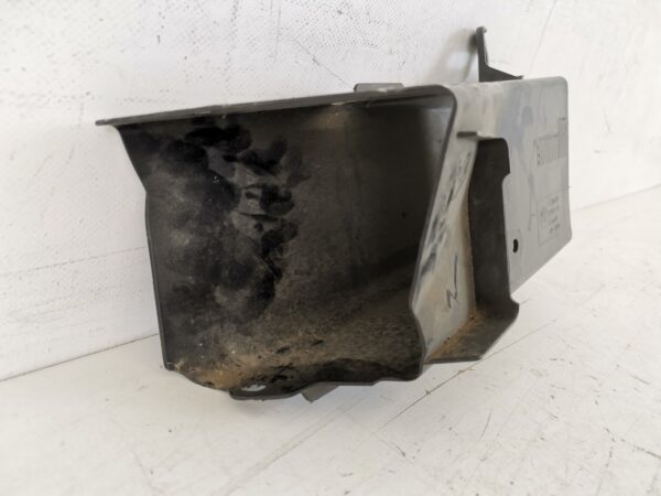 Priza Difuzor Aer Racire Disc Frana Deflector BMW Seria 5 F10 [2009 - 2013] Original In Stare Buna - imagine 3