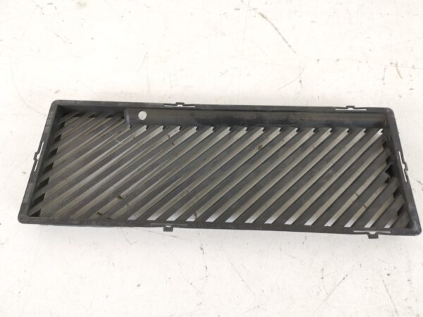 Grila Filtru De Aer Motor Audi Q3 8U [facelift] [2014 - 2020] Original In Stare Buna