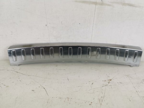 Ornament Crom Bara Spate Mercedes-Benz  ML W166 [2011 - 2015] Originala In Stare Buna