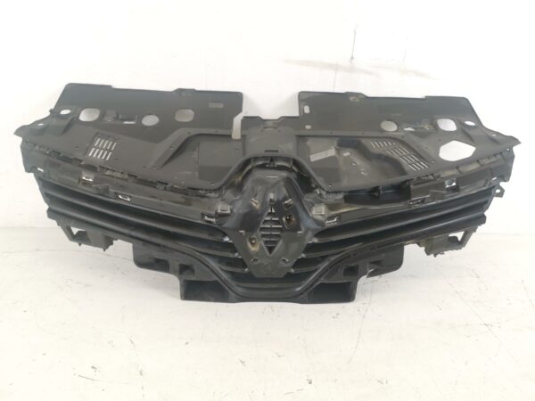 Grila Centrala Radiator Renault  Clio 4 [facelift] [2016 - 2019] Original In Stare Buna