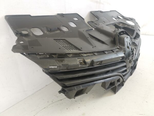 Grila Centrala Radiator Renault  Clio 4 [facelift] [2016 - 2019] Original In Stare Buna - imagine 4