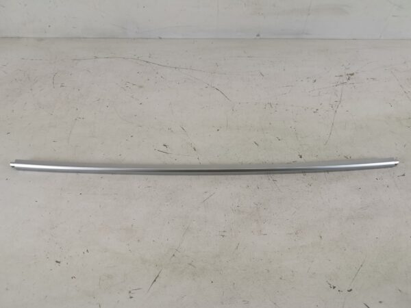 Ornament Central Fusta Spoiler Bara Fata Land Rover  Range Rover Vogue 4 [2012 - 2017] Original In Stare Buna